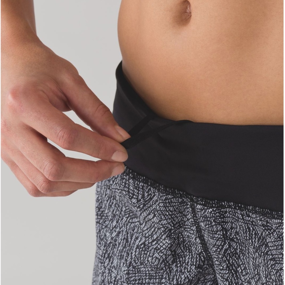 Lululemon Speed Short - Picture 4 of 9